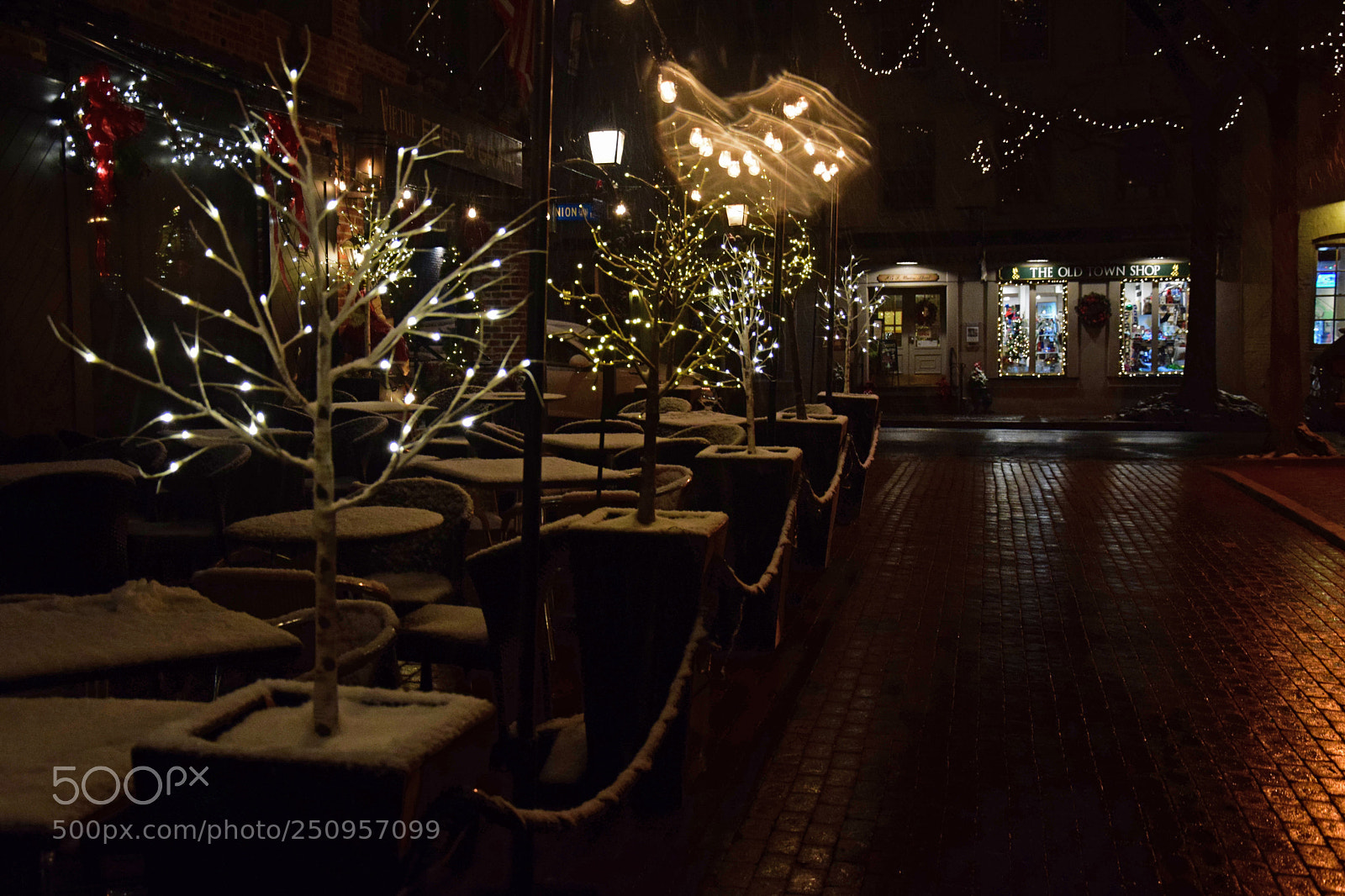 Nikon D5300 sample photo. Alley way snow photography