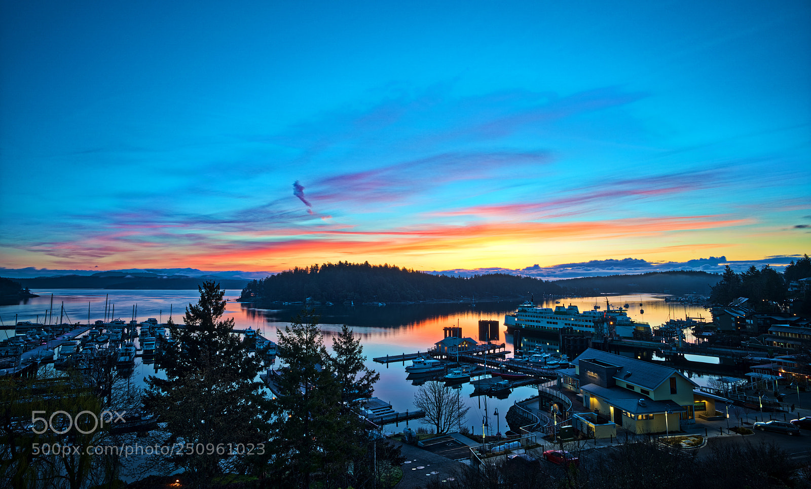 Sony a7R III sample photo. Sunrise at the harbor photography