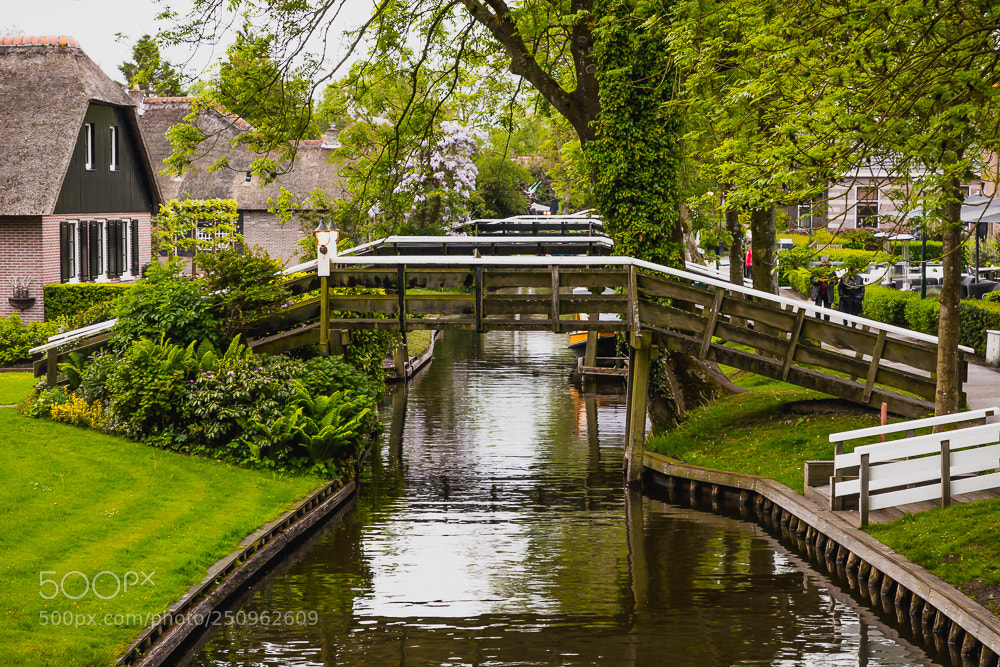 Canon EOS 5D Mark IV sample photo. Giethoorn village photography