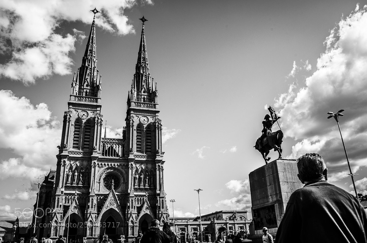 Nikon D5100 sample photo. Basilica de nuestra se photography