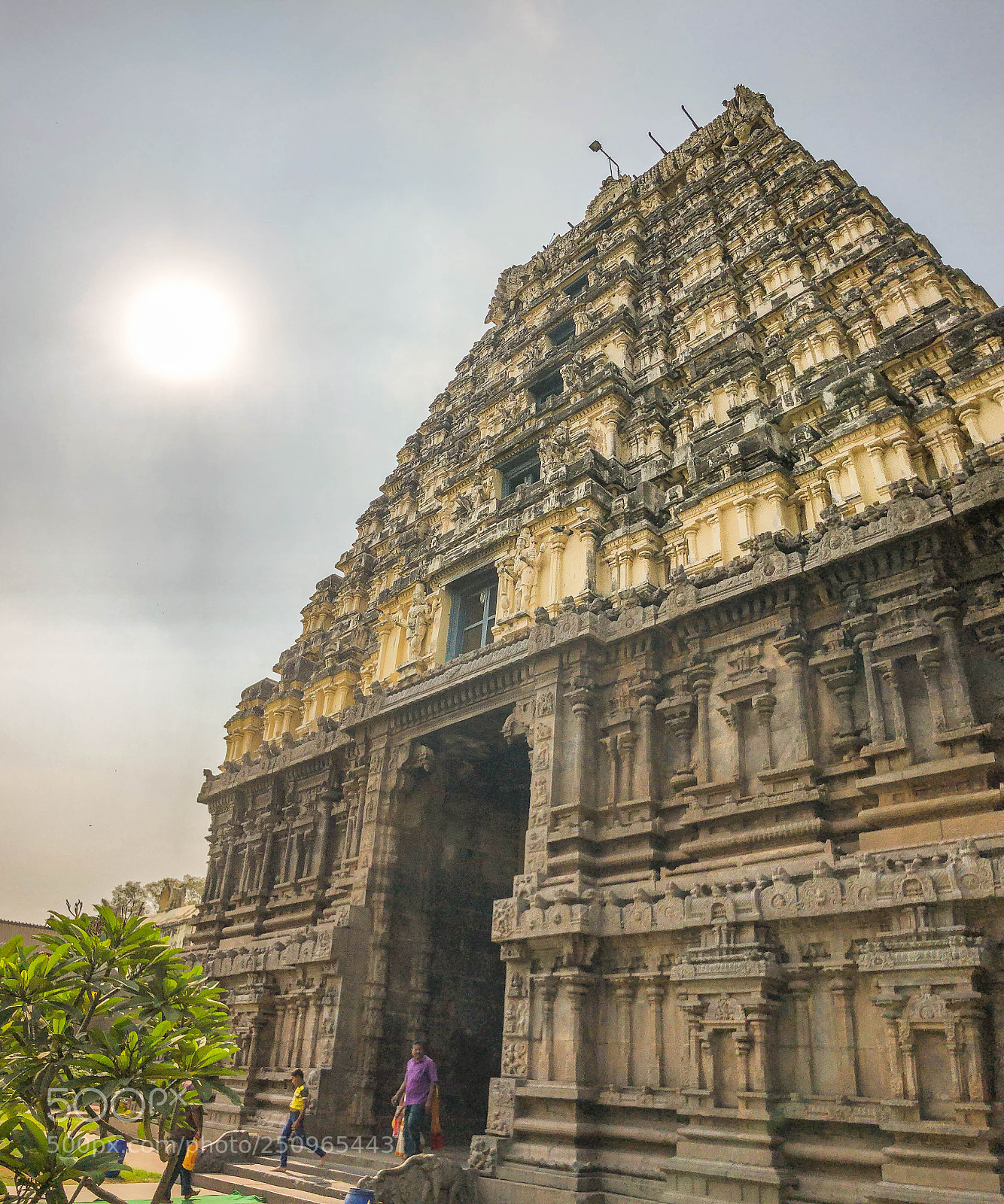 Apple iPhone X sample photo. Jalakandeswarar temple stupa photography