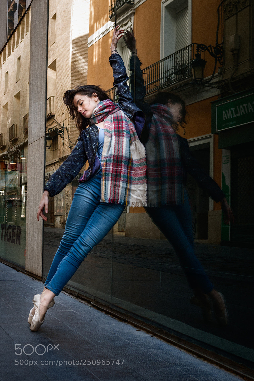 Nikon D800 sample photo. Zaragoza street dance project photography