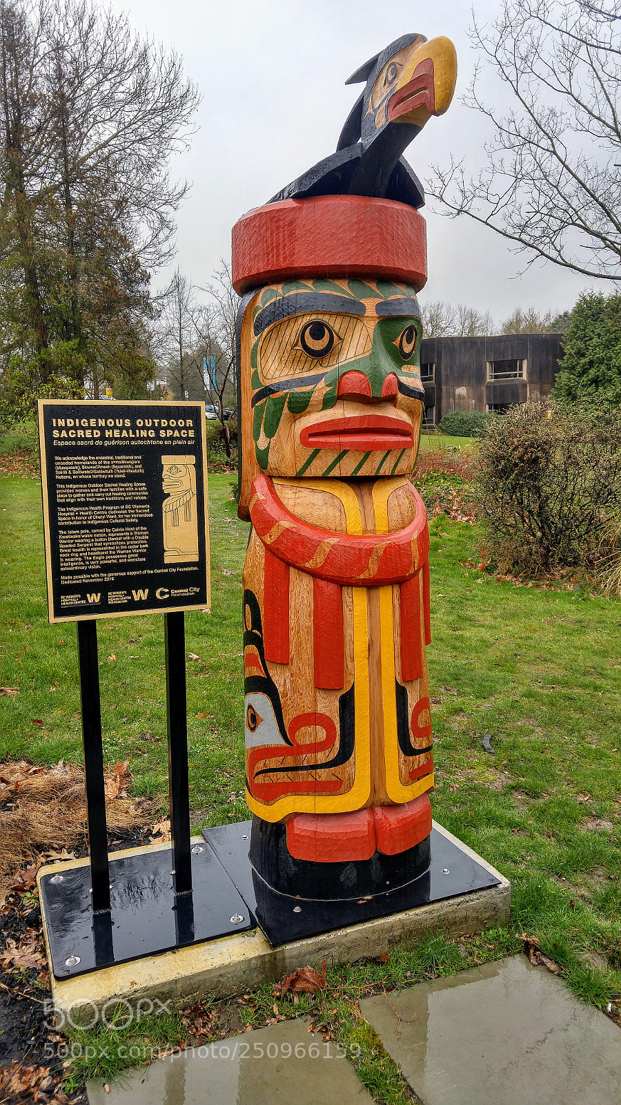 LG G4 sample photo. Small totem pole photography
