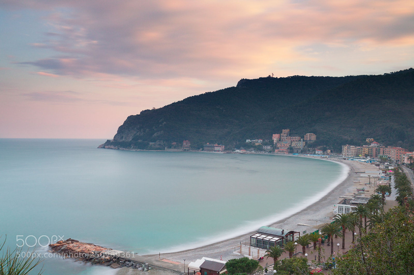 Canon EOS 5D Mark IV sample photo. Noli vista dal vescovado photography