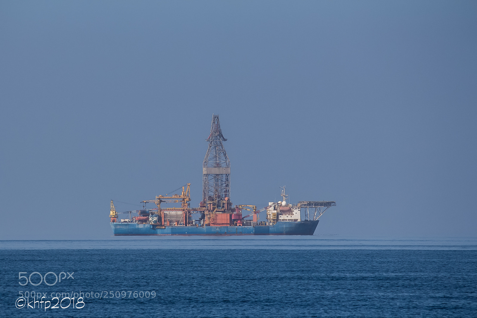 Canon EOS 650D (EOS Rebel T4i / EOS Kiss X6i) sample photo. Drill ship photography