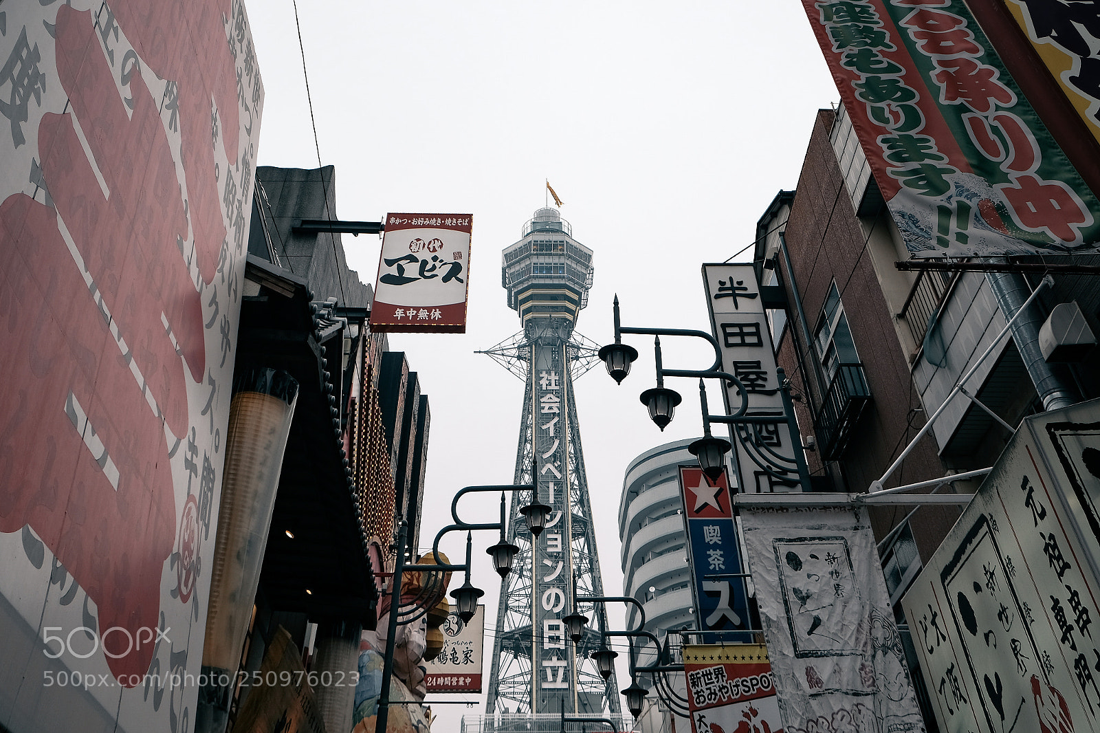 Fujifilm X-Pro2 sample photo. Osaka tsutenkaku tower photography