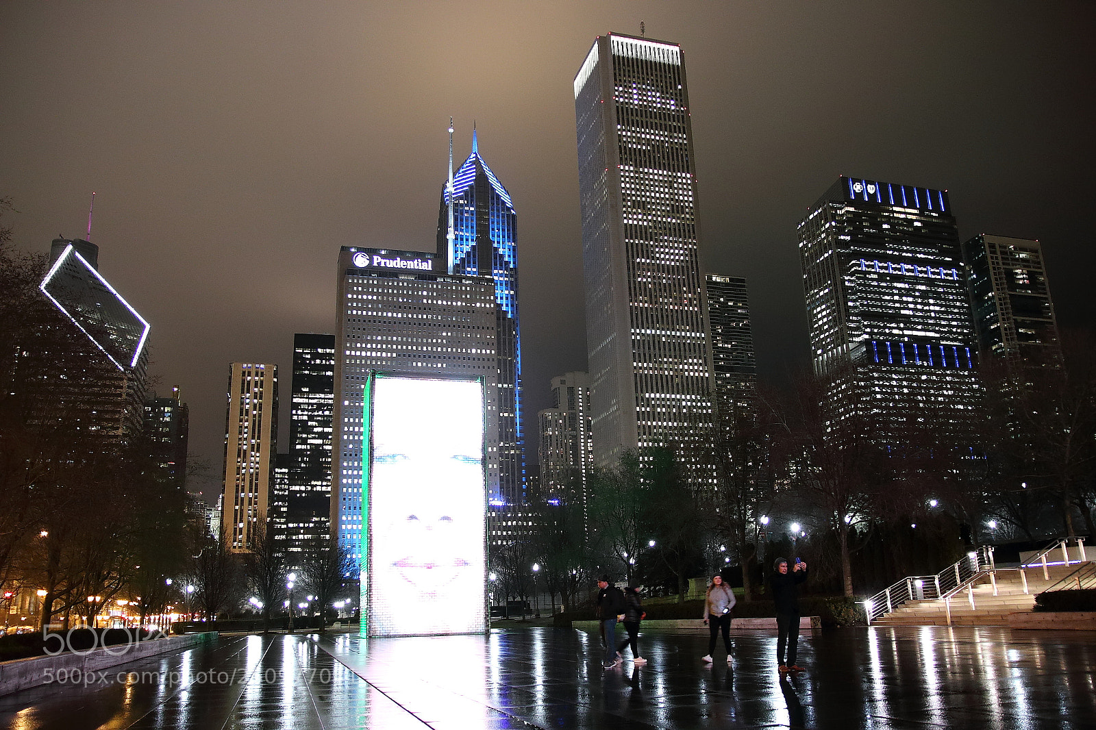 Canon EOS 70D sample photo. Face in public . photography