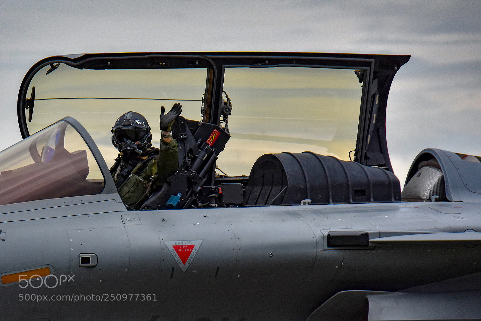 Nikon D7200 sample photo. Marty rafale solo display photography