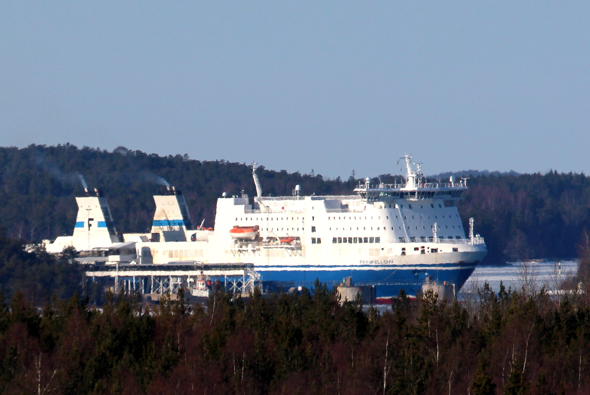 Canon EOS 700D (EOS Rebel T5i / EOS Kiss X7i) sample photo. The port of longnäs. photography
