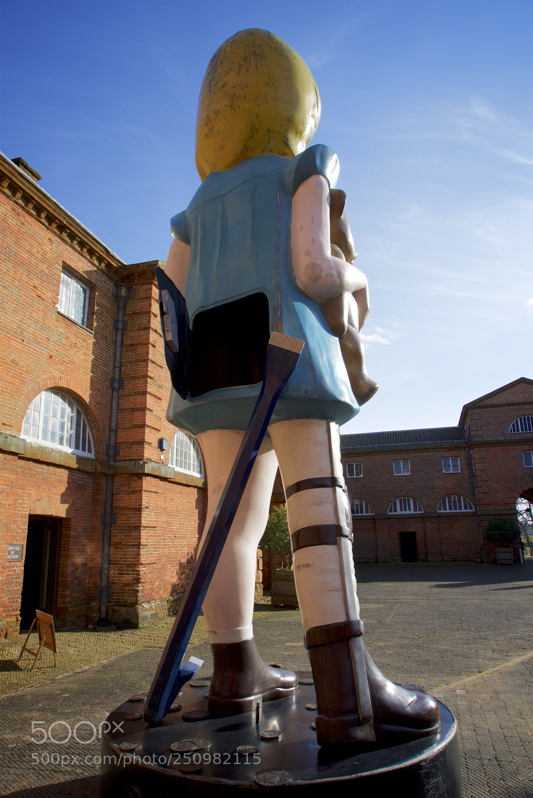 Sony a7R sample photo. Damien hirst, houghton hall photography