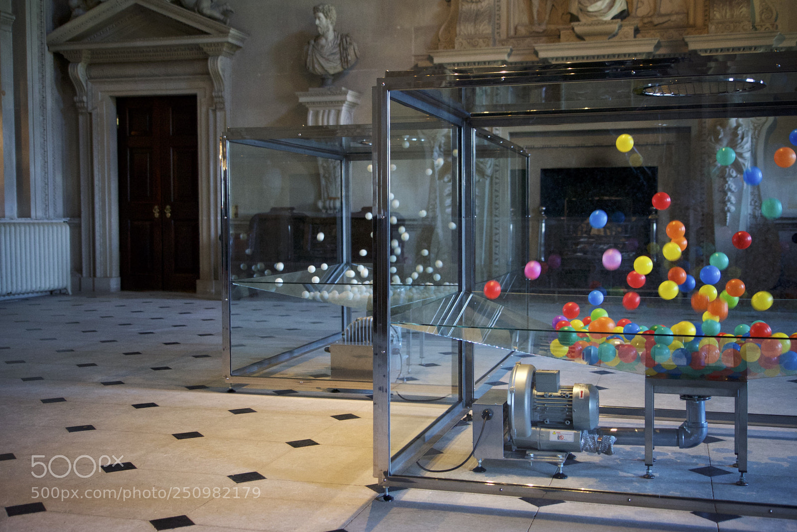 Sony a7R sample photo. Damien hirst, houghton hall photography