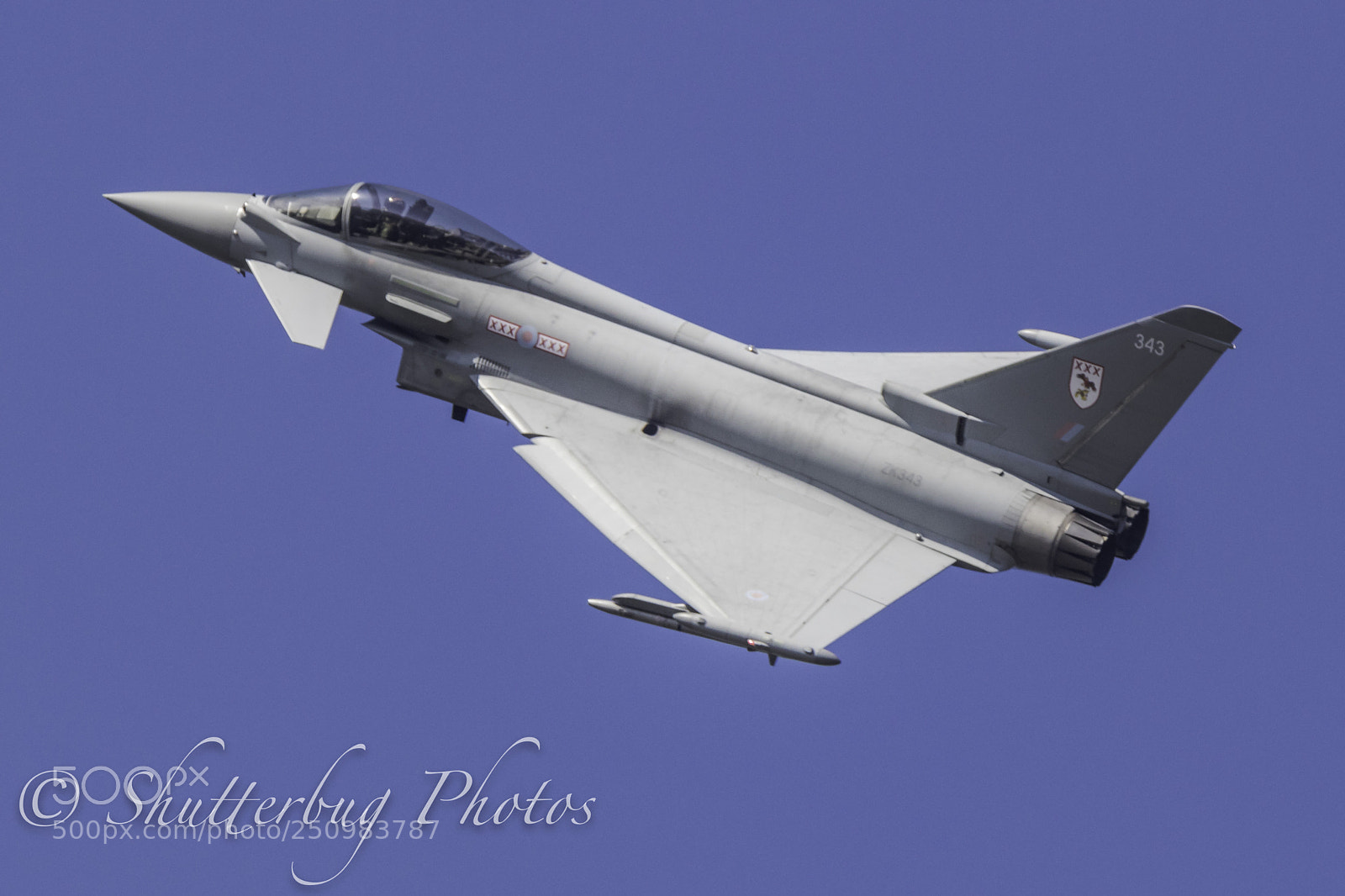Canon EOS 80D sample photo. Typhoon display photography