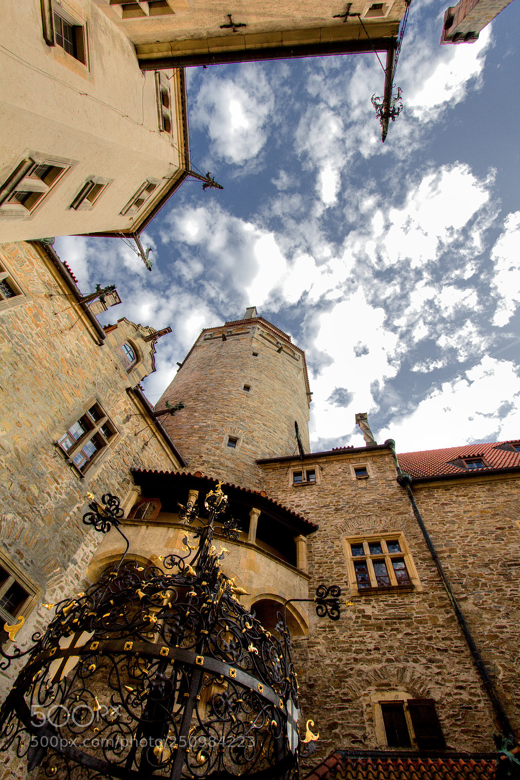 Canon EOS 60D sample photo. Castle courtyard photography