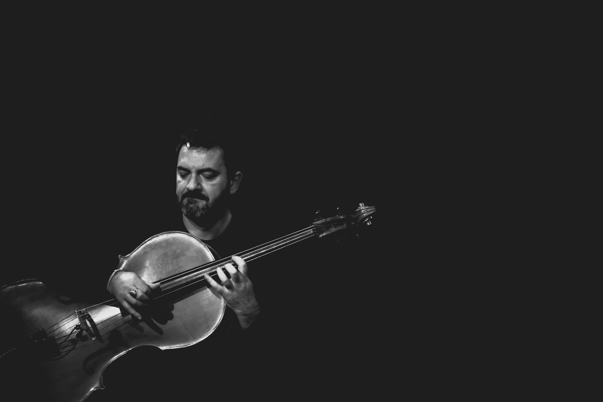Canon EOS 760D (EOS Rebel T6s / EOS 8000D) sample photo. Redi hasa live at muziekpublique - bruxelles photography