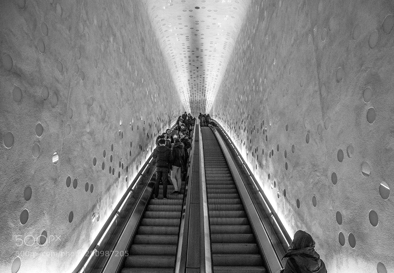 Sony Cyber-shot DSC-RX10 III sample photo. Escalator photography