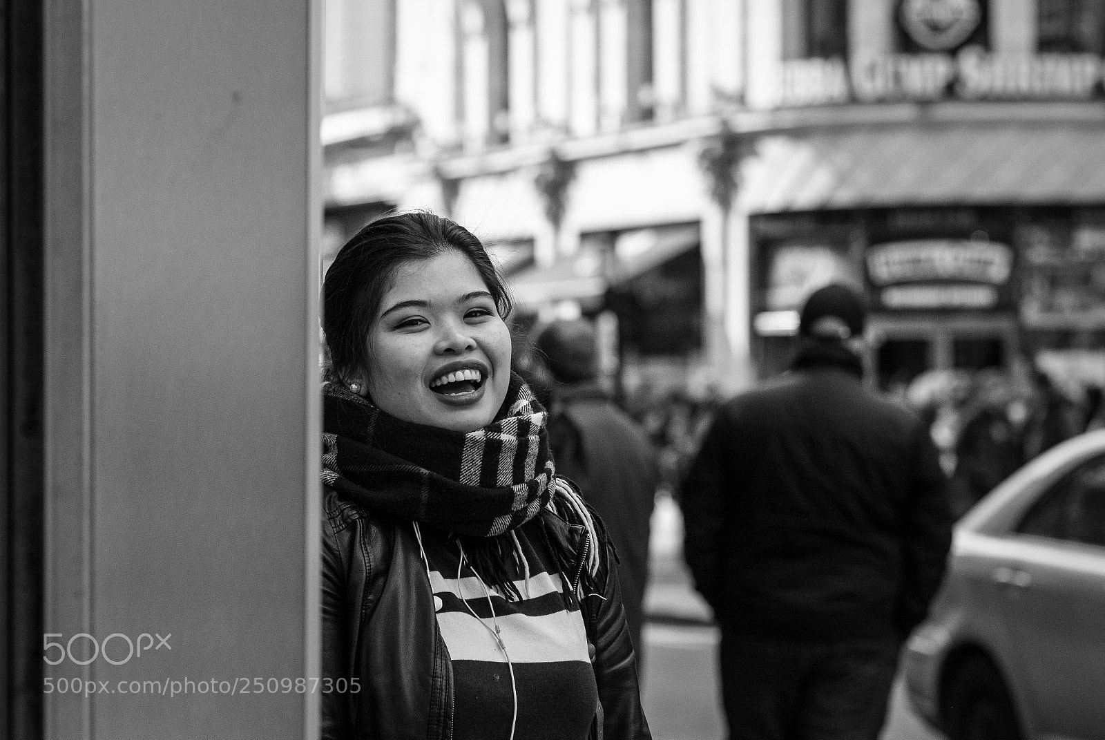 Fujifilm X-T1 sample photo. Candid laughter photography