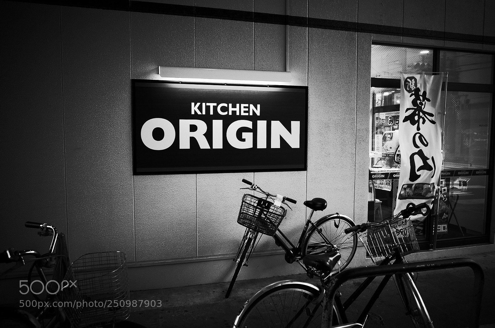 Ricoh GR II sample photo. Street photography