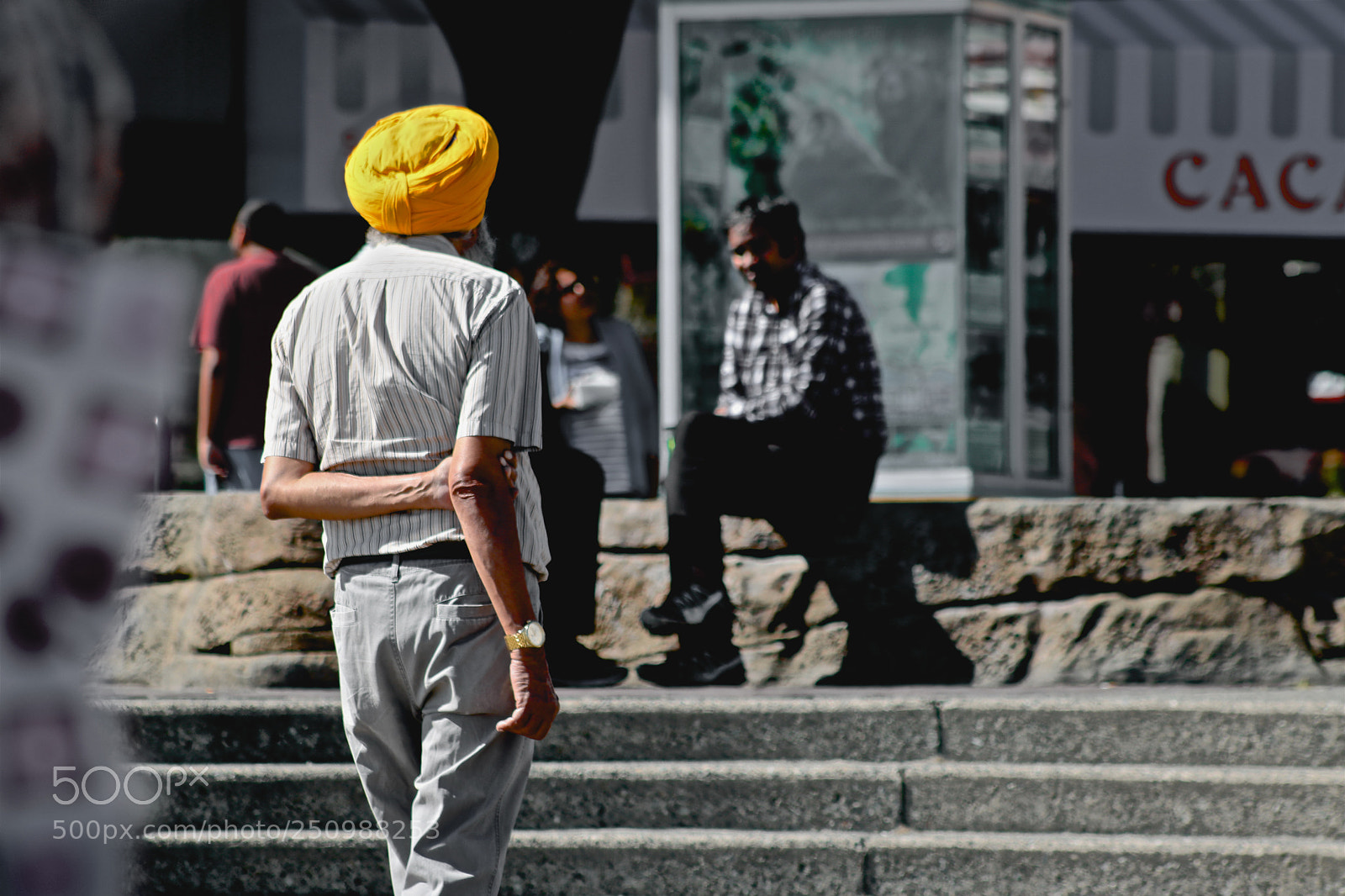Canon EOS 760D (EOS Rebel T6s / EOS 8000D) sample photo. Man in the street photography