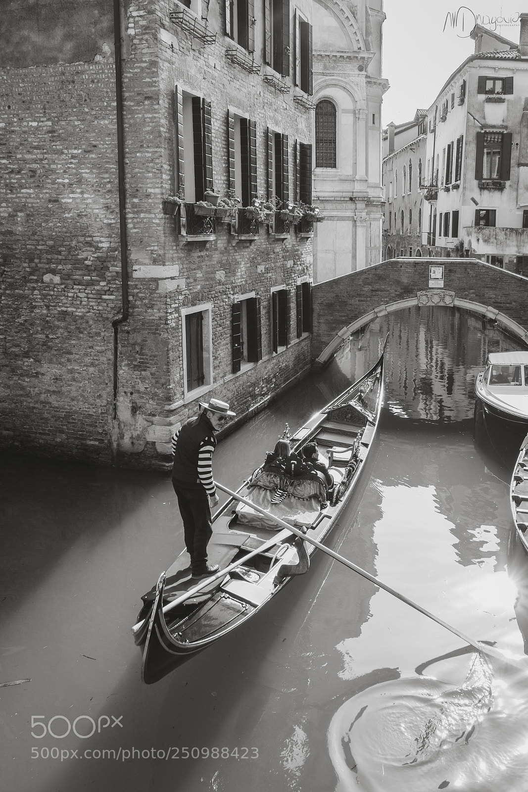 Fujifilm X-T10 sample photo. Venice bw photography