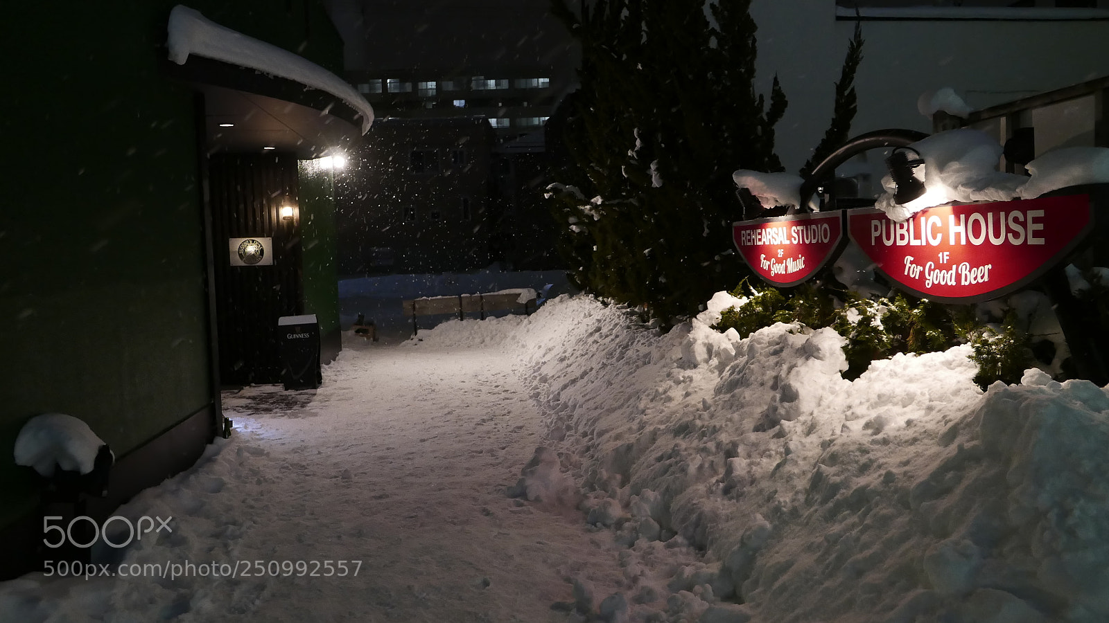 Leica D-Lux (Typ 109) sample photo. 雪夜。。。 photography