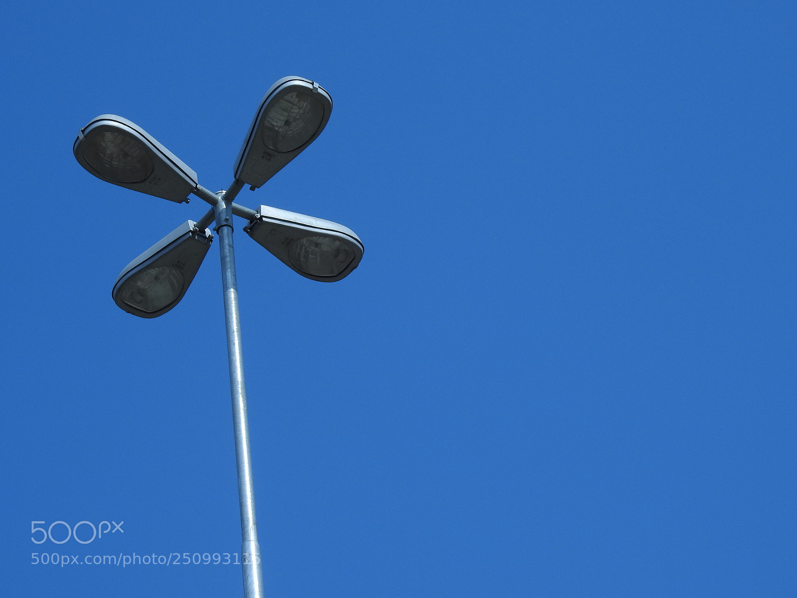 Nikon Coolpix P900 sample photo. Light pole photography