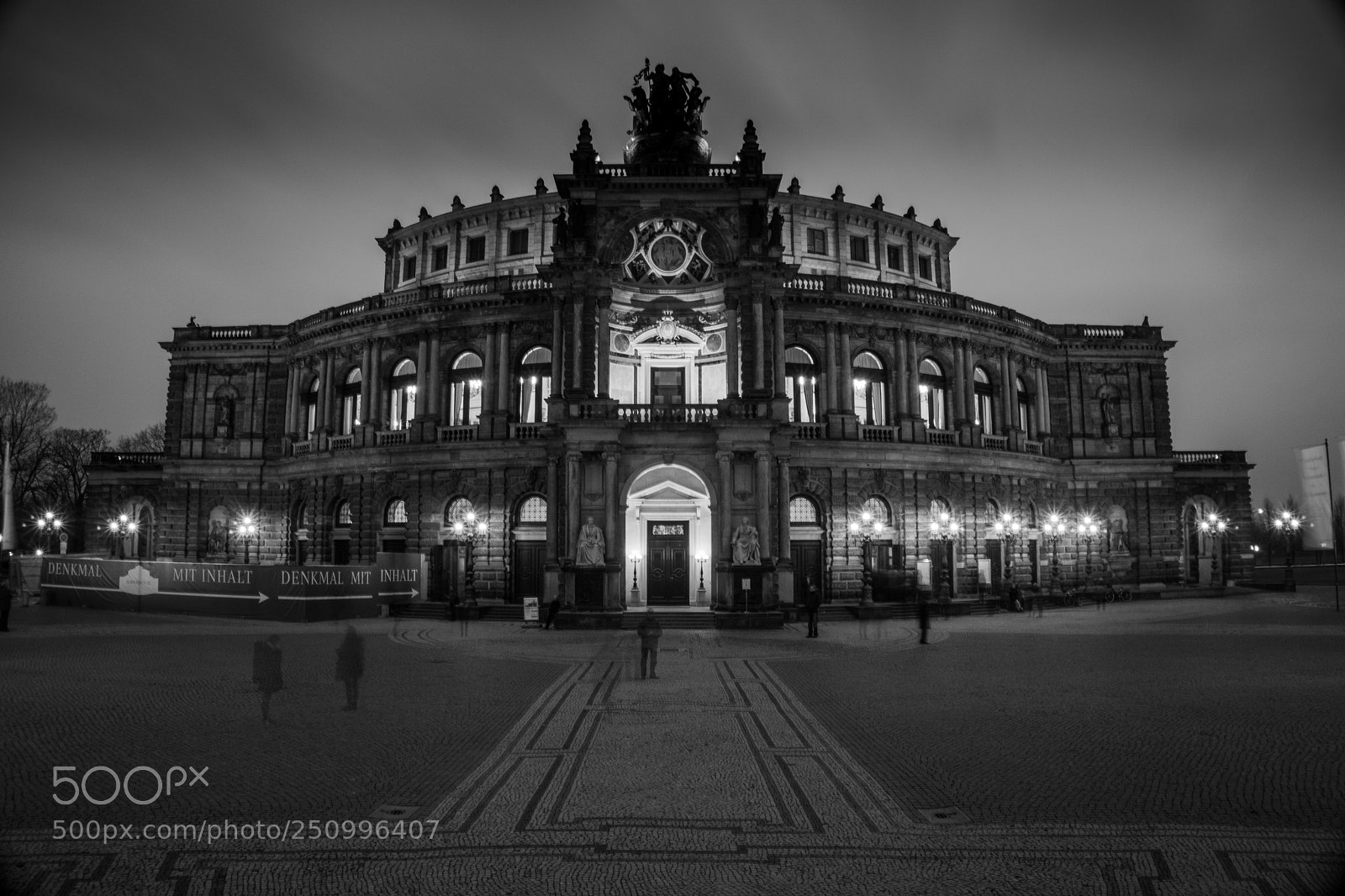 Sony a6000 sample photo. Semper opera in the photography