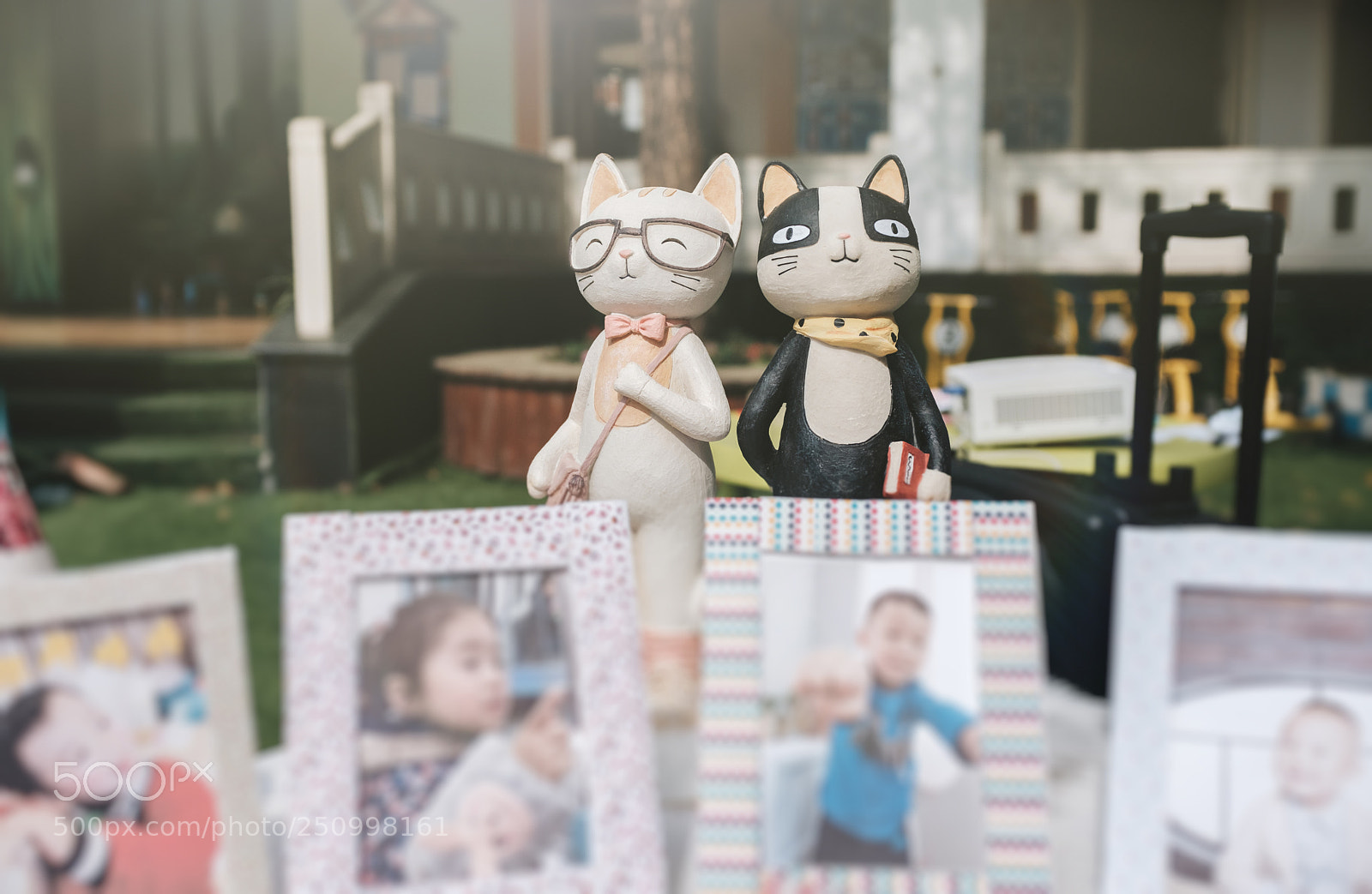 Fujifilm X100F sample photo. Ceramic cat photography