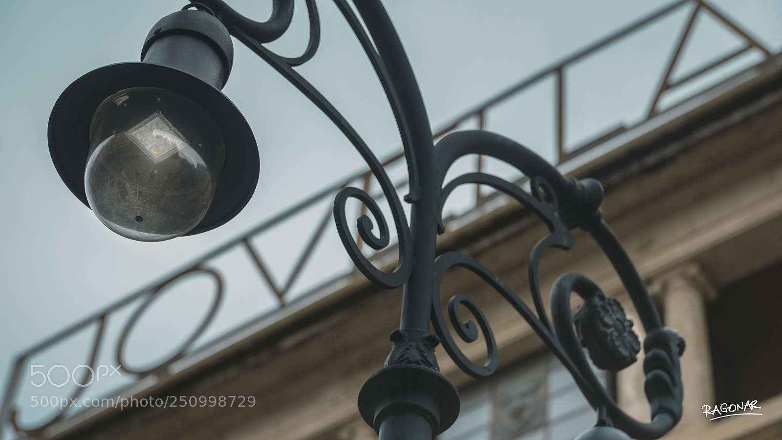 Panasonic Lumix DMC-GH4 sample photo. Farola jovellanos photography