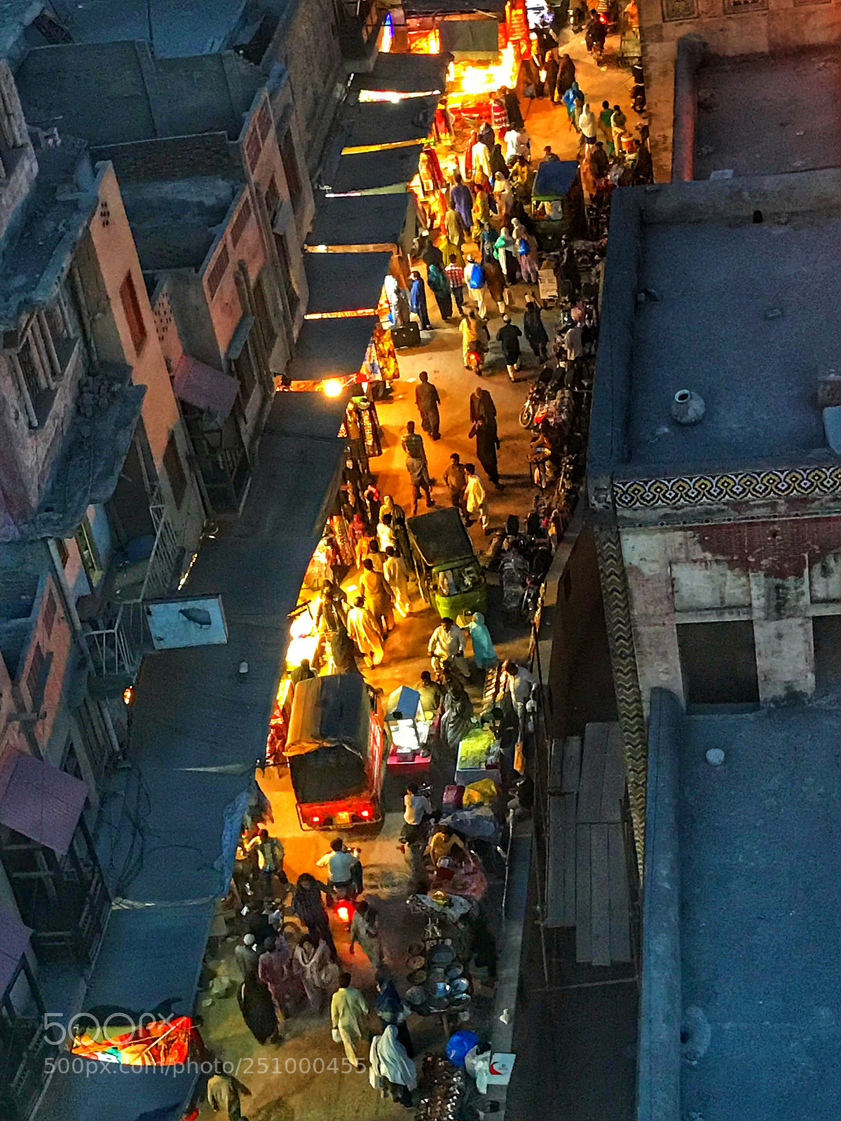 Apple iPhone 7 Plus sample photo. Street in lahore
 photography