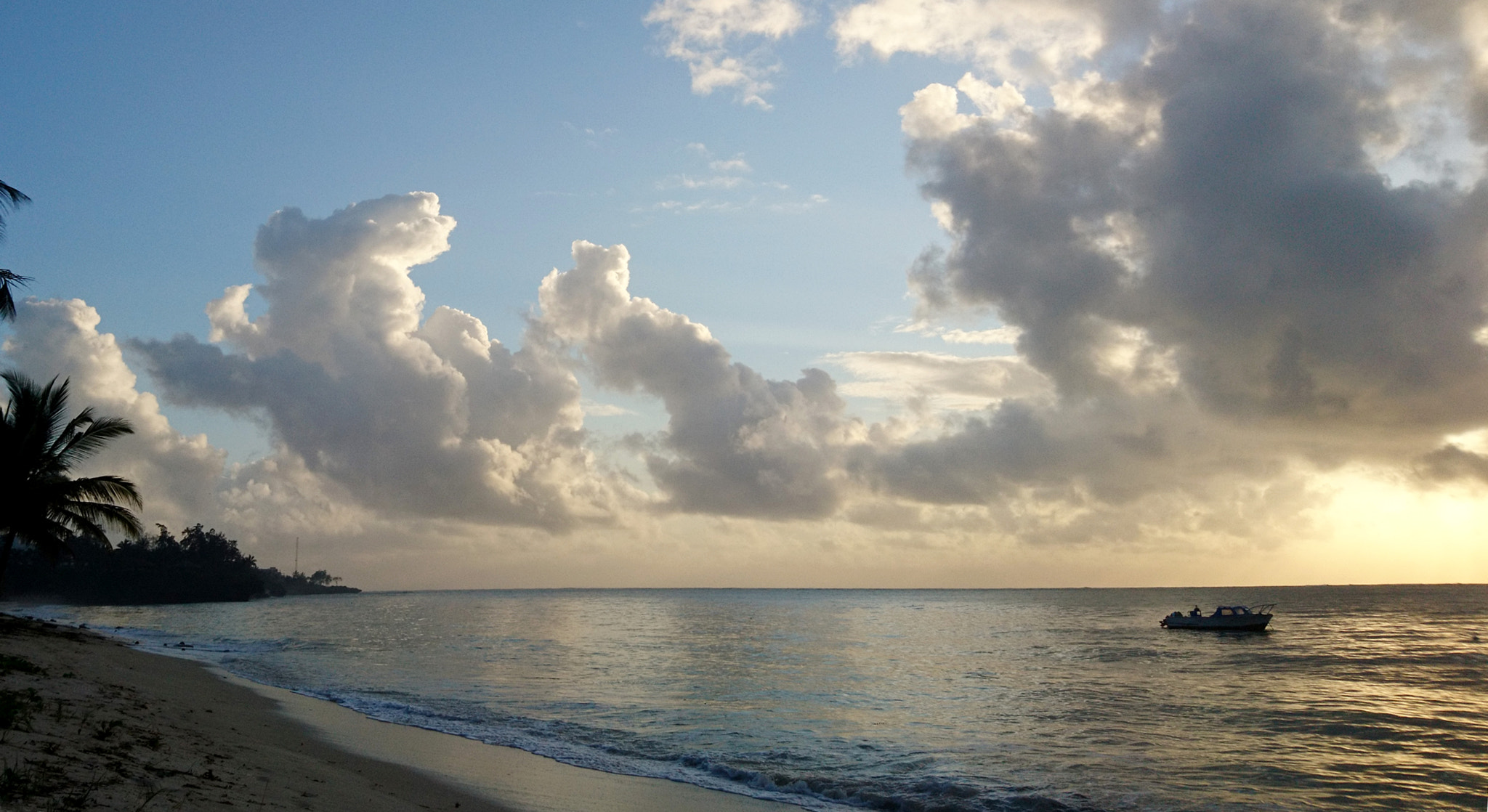 Sony Xperia X Compact sample photo. Sunrise in kenya photography