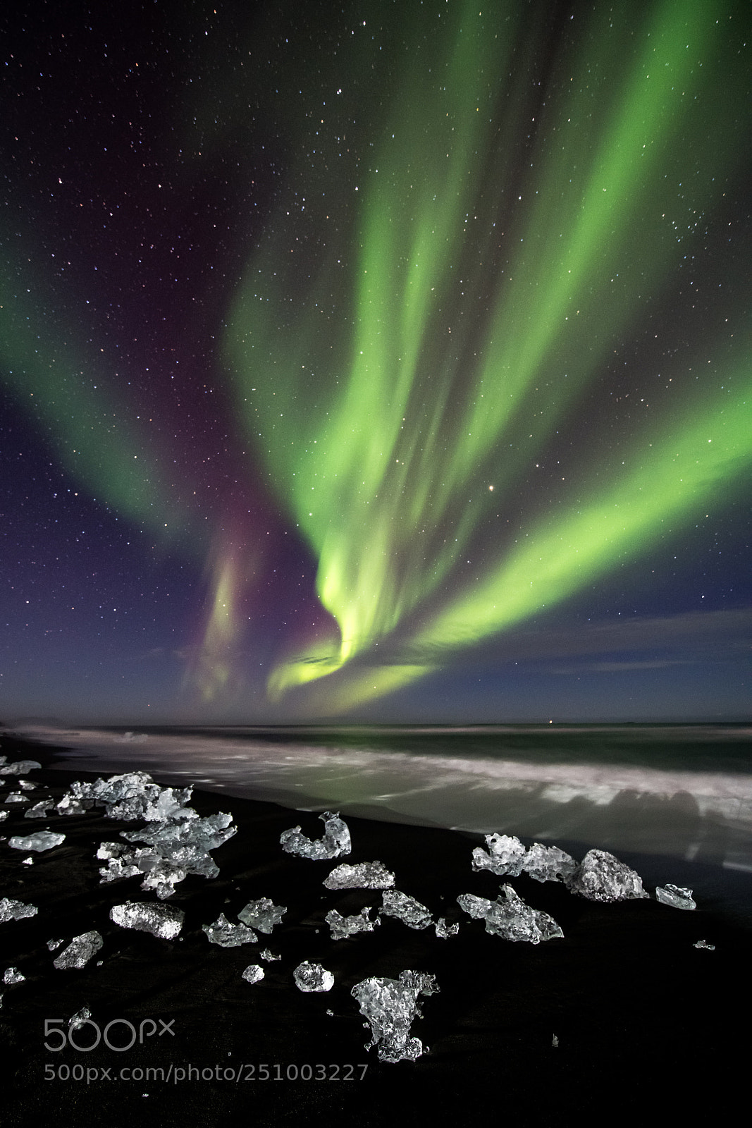 Nikon D850 sample photo. Auroras and diamonds photography