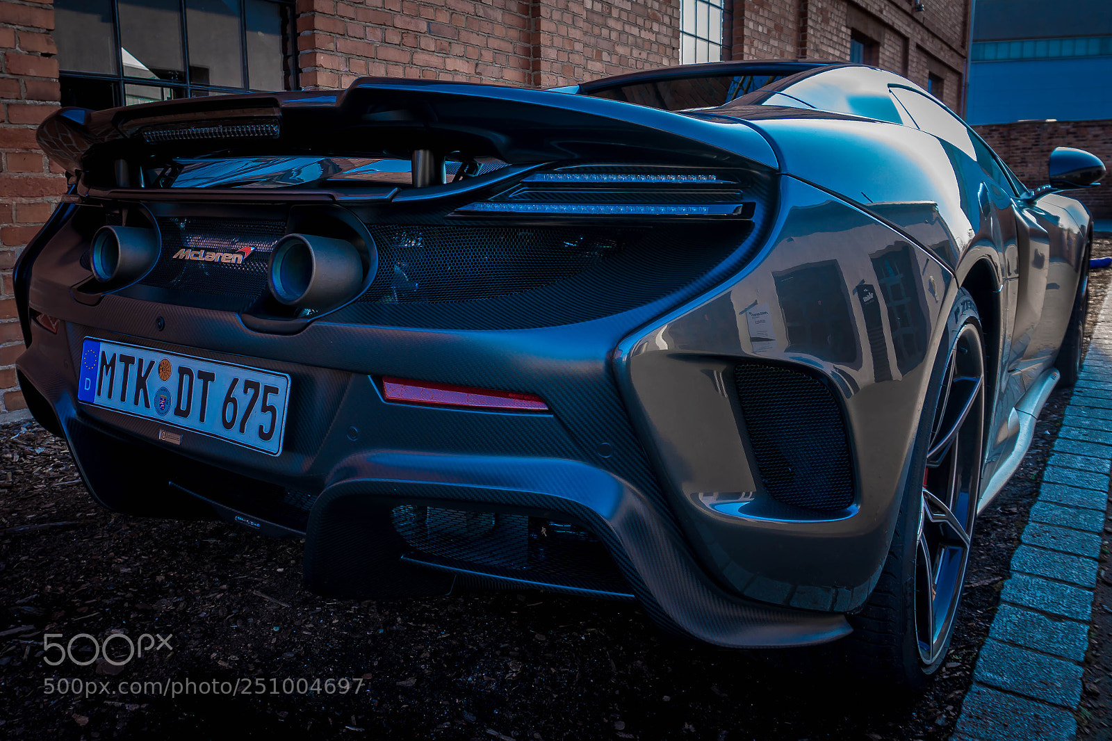 Sony a6300 sample photo. Mclaren 675lt - rear photography