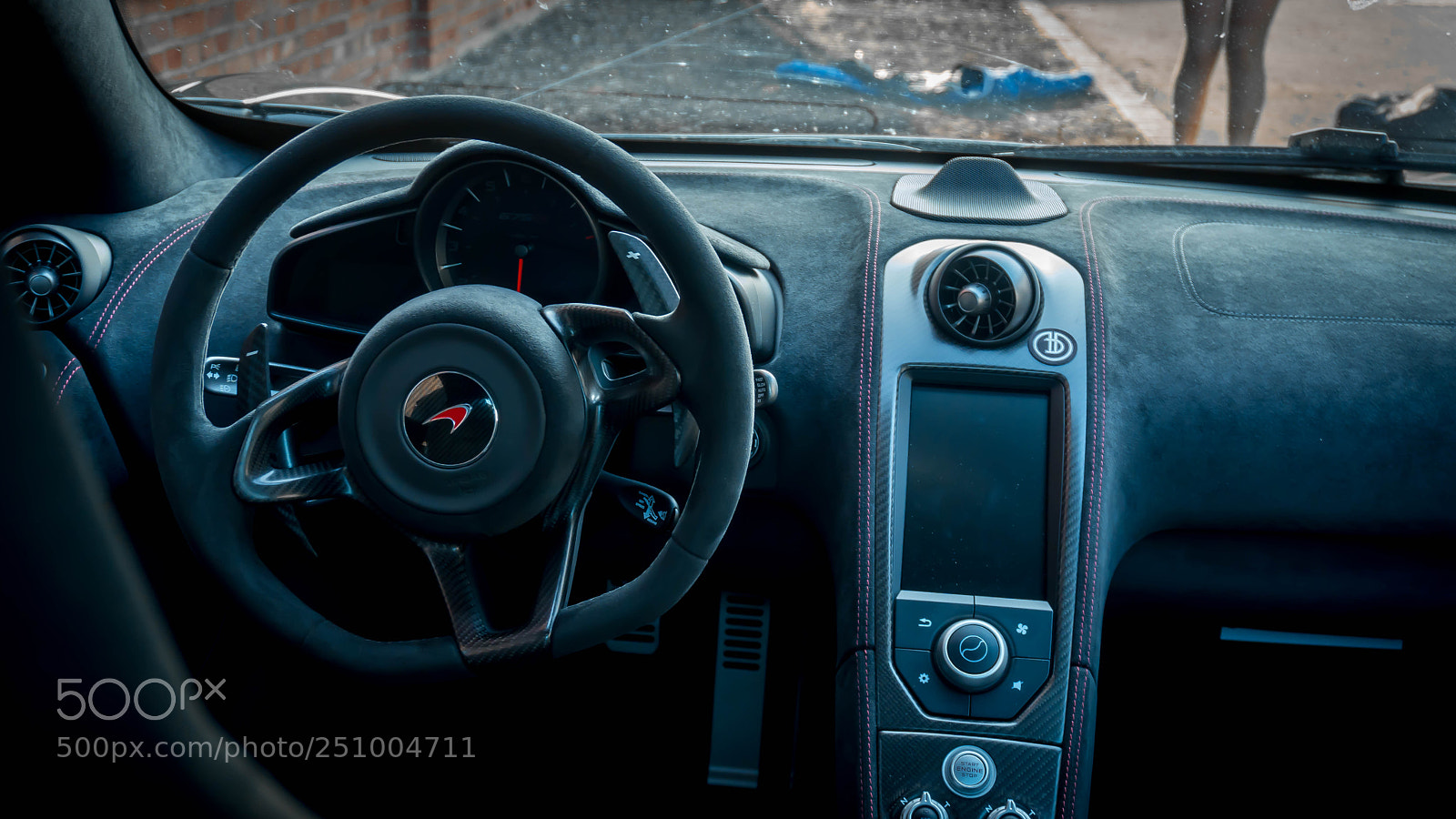 Sony a6300 sample photo. Mclaren 675lt - inside photography