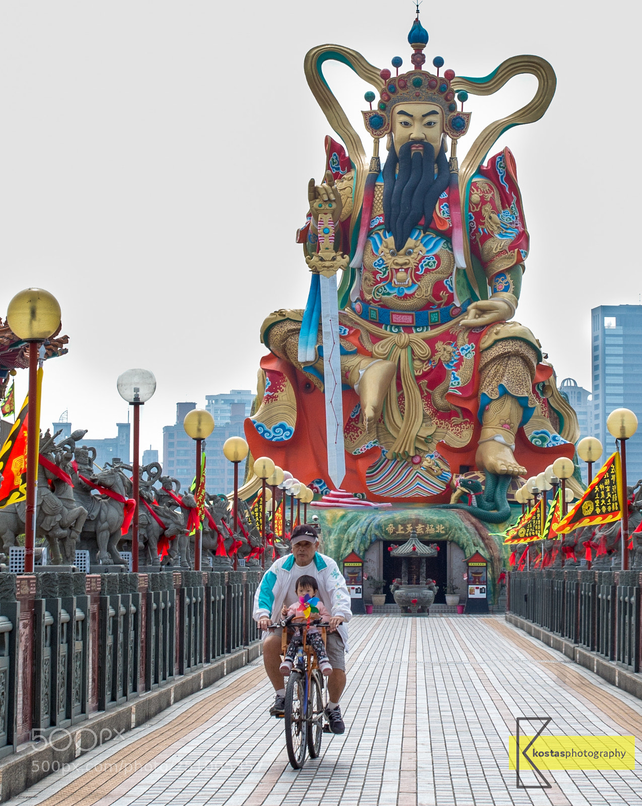 Canon EOS 6D Mark II sample photo. Bike ride photography