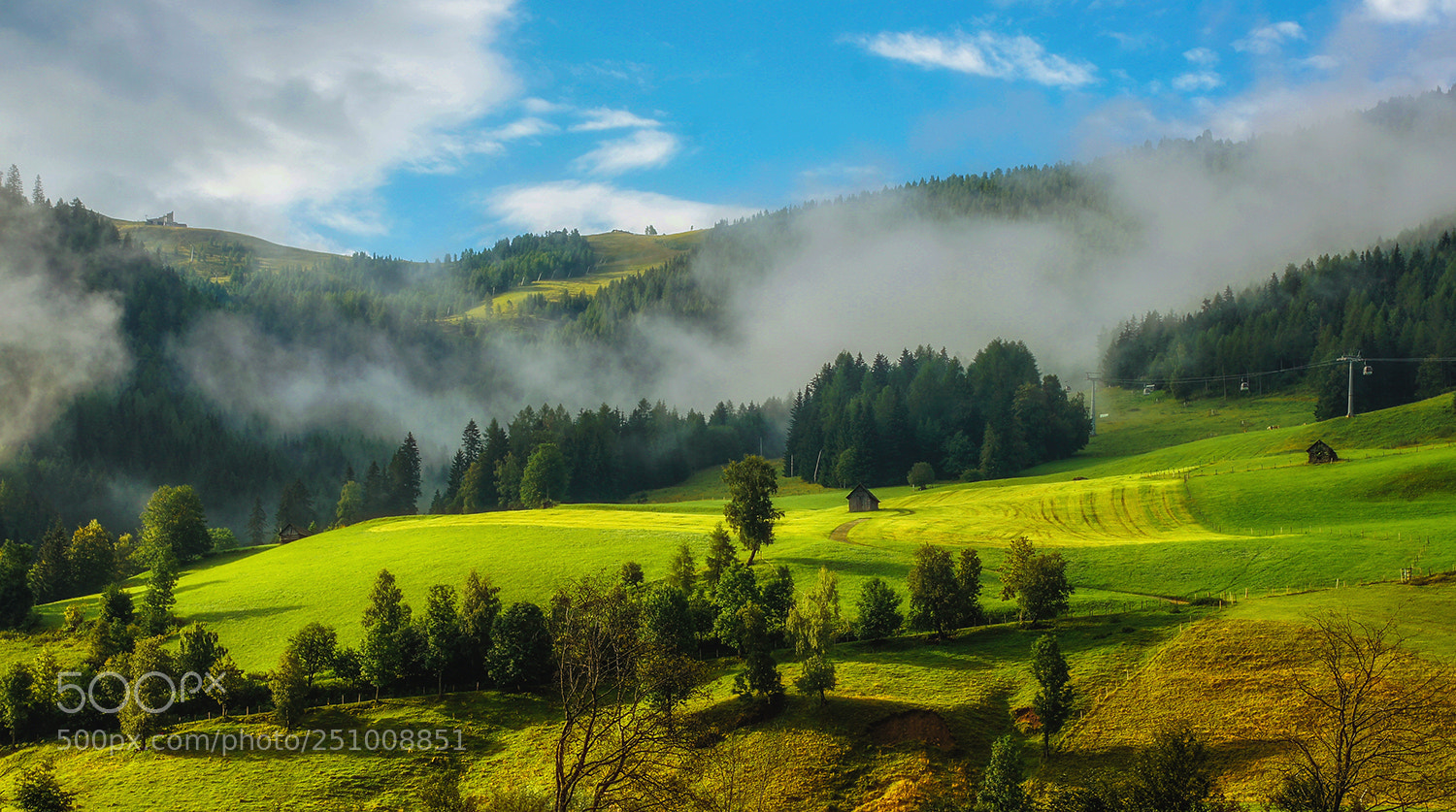 Sony Alpha DSLR-A580 sample photo. Morning in the alps photography