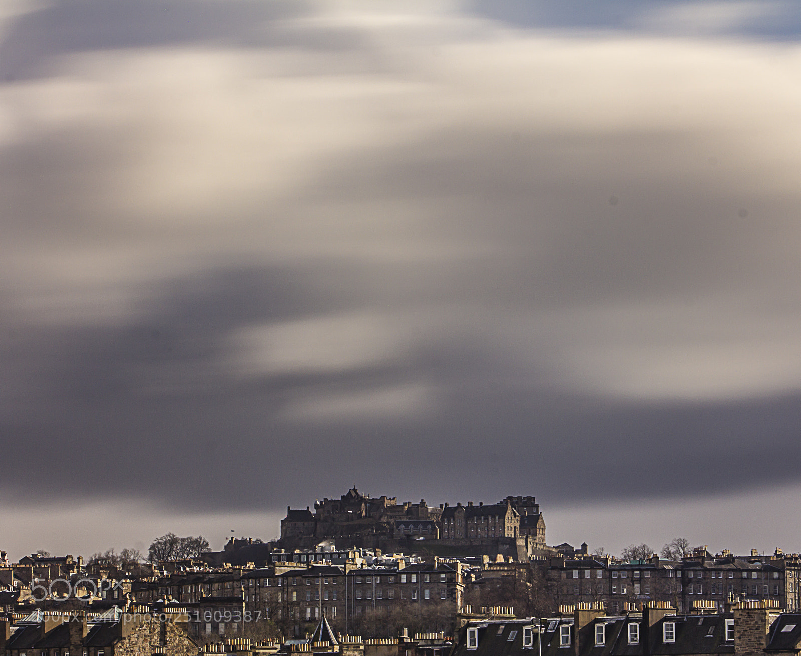 Canon EOS 550D (EOS Rebel T2i / EOS Kiss X4) sample photo. Castle clouds colour photography