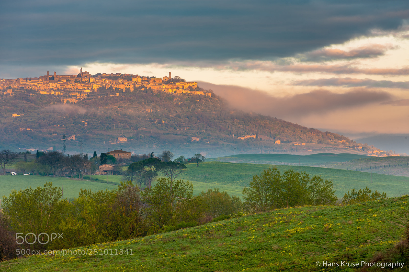 Canon EOS-1Ds Mark III sample photo. Morninglight over montalcino photography