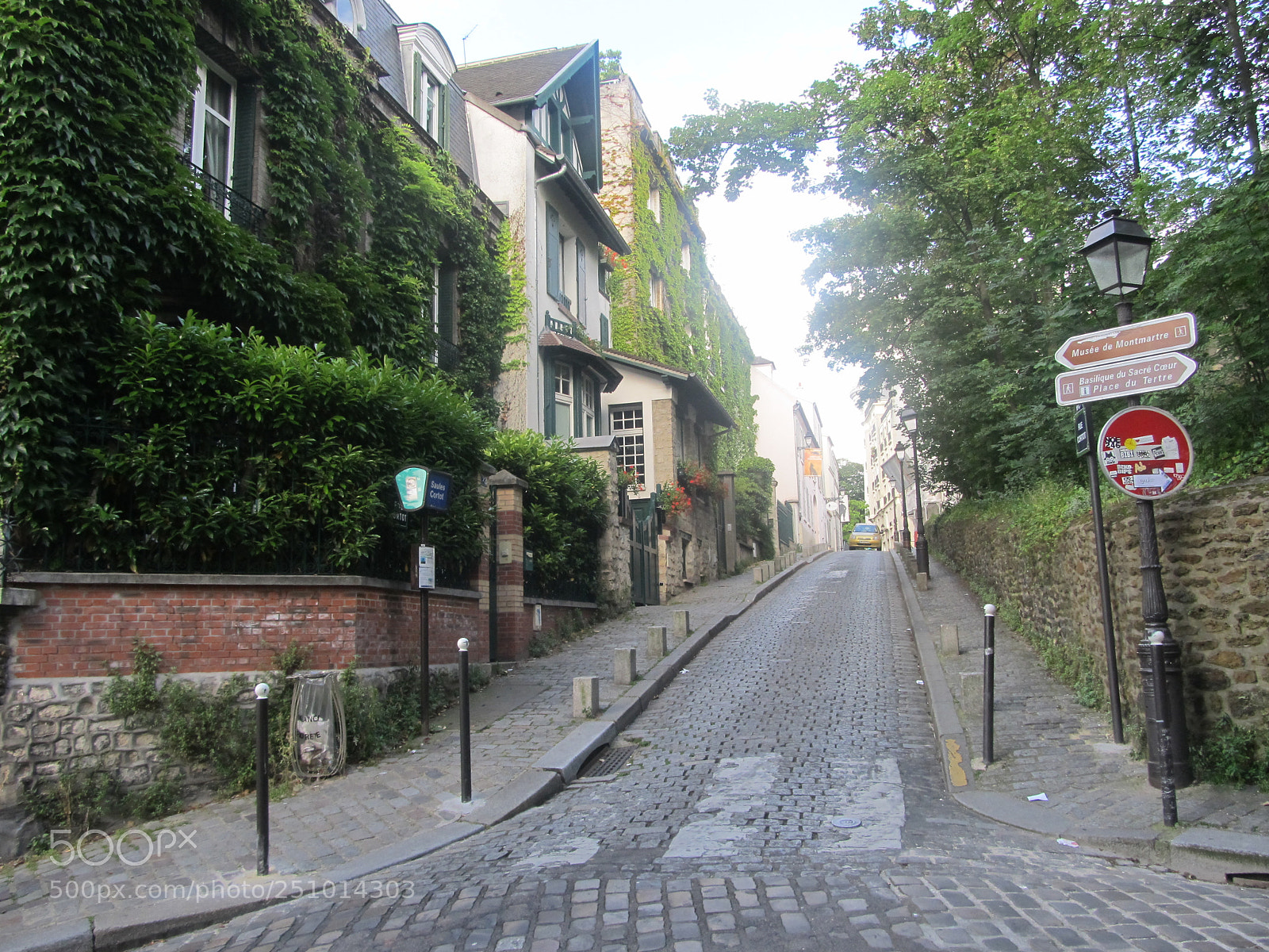 Canon PowerShot SX130 IS sample photo. Montmartre photography