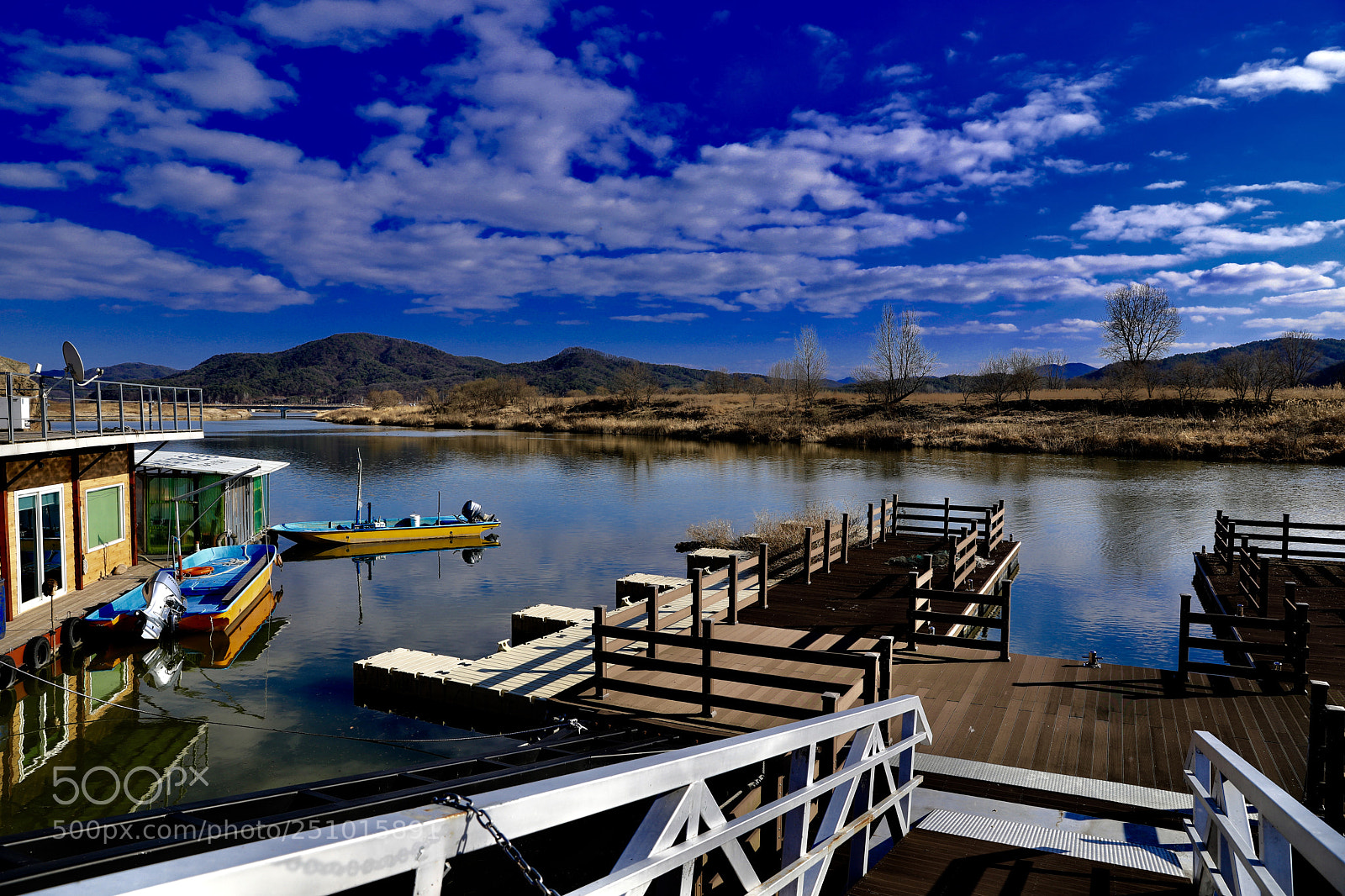 Canon EOS 5D Mark IV sample photo. Colors photography