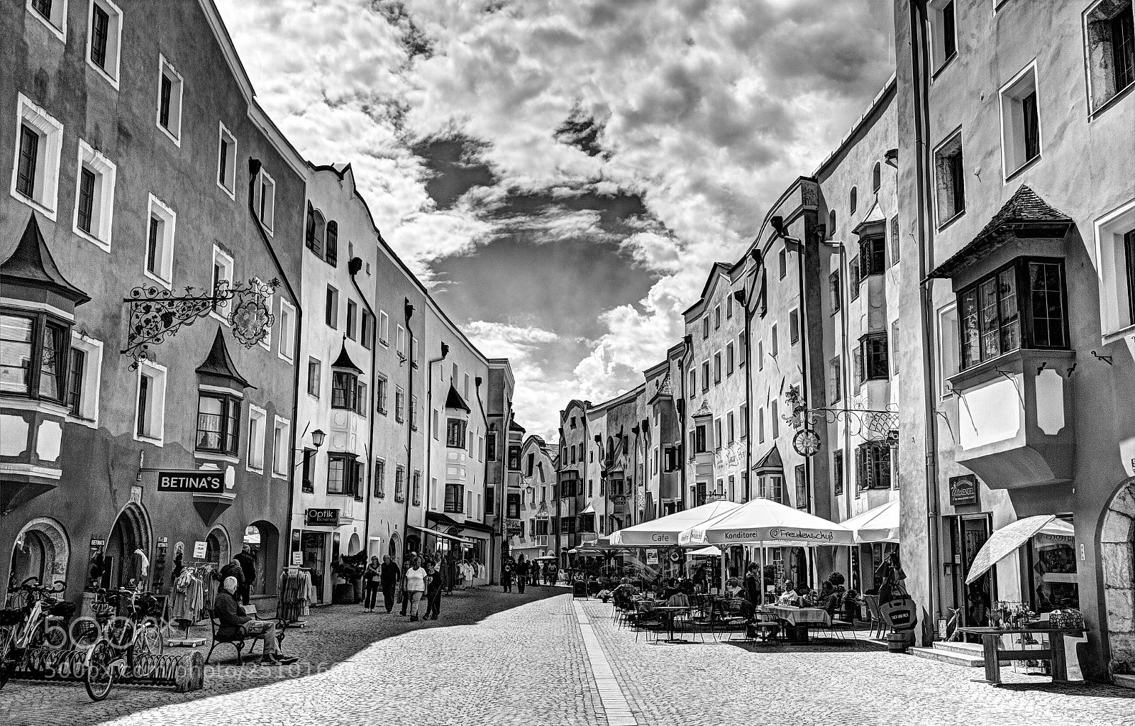 Canon EOS M sample photo. A dream town to photography