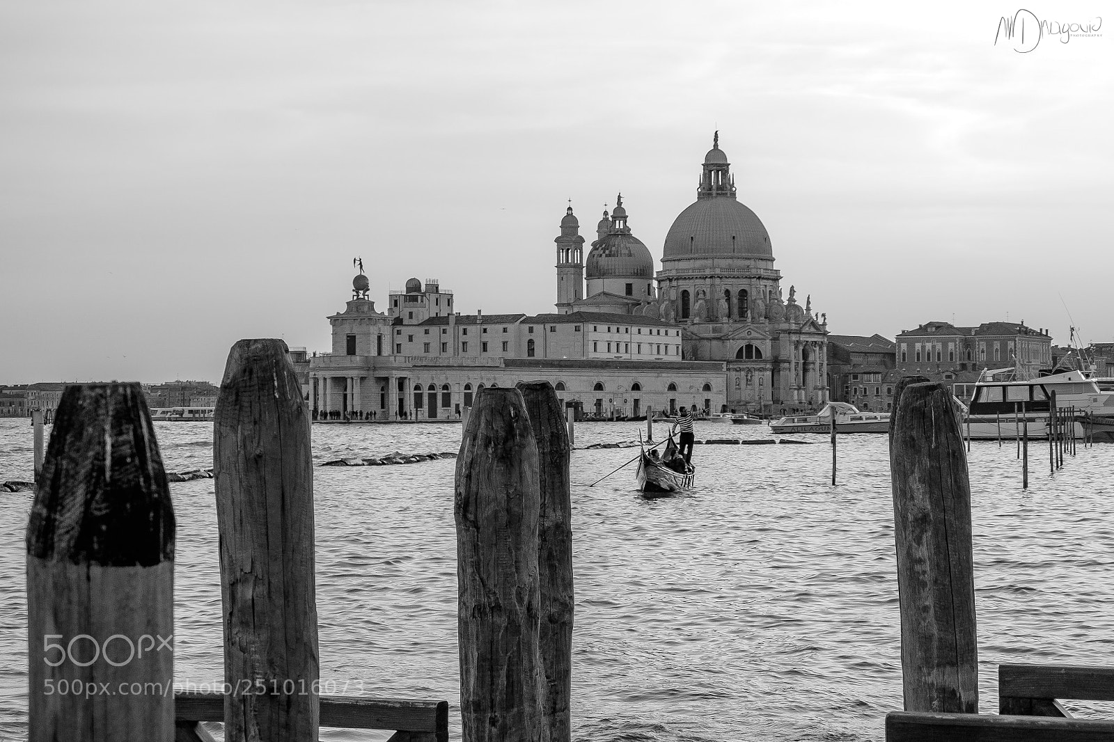 Fujifilm X-T10 sample photo. Venice view bw photography