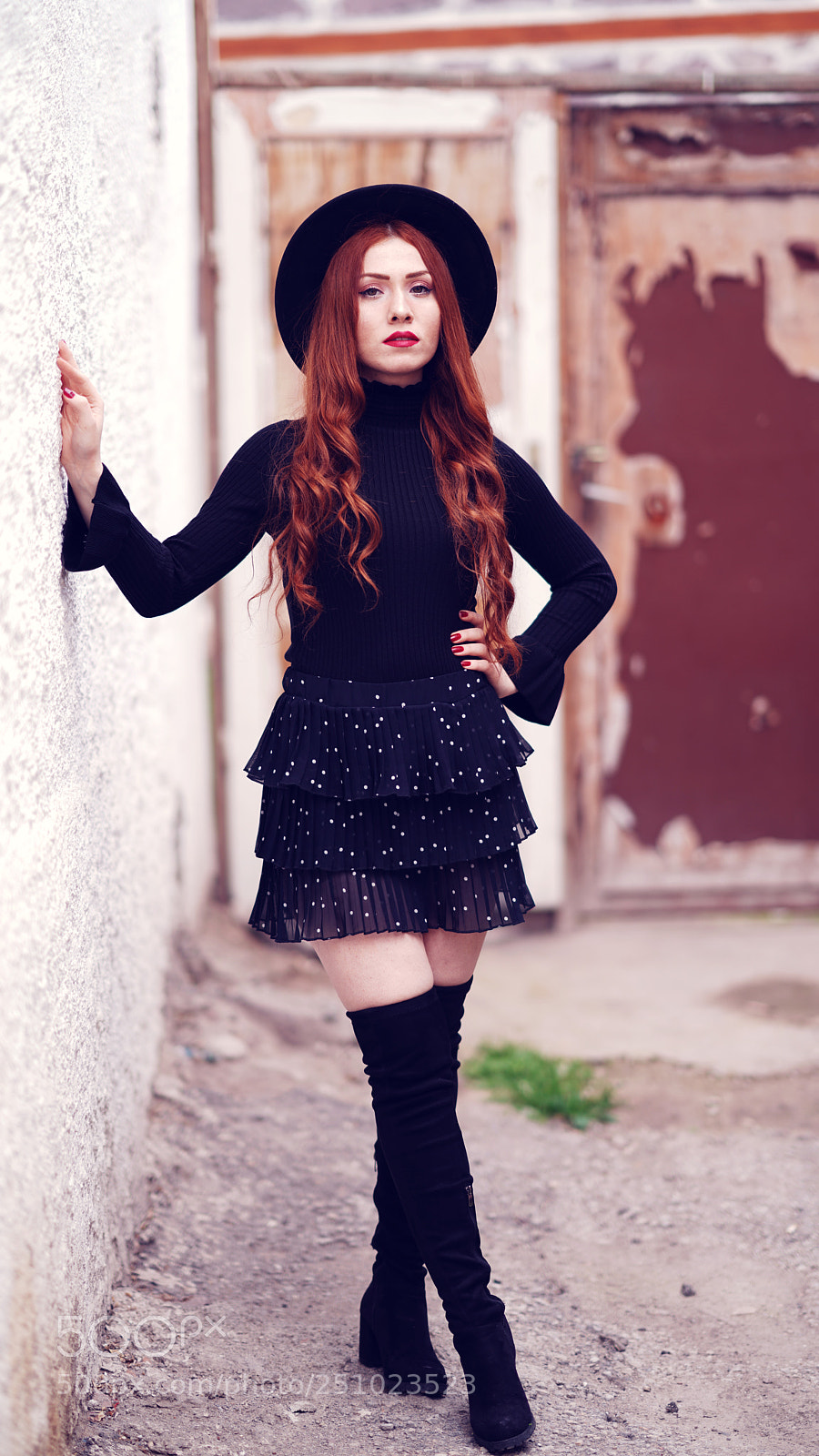 Sony a7R II sample photo. The woman with hat #2 photography