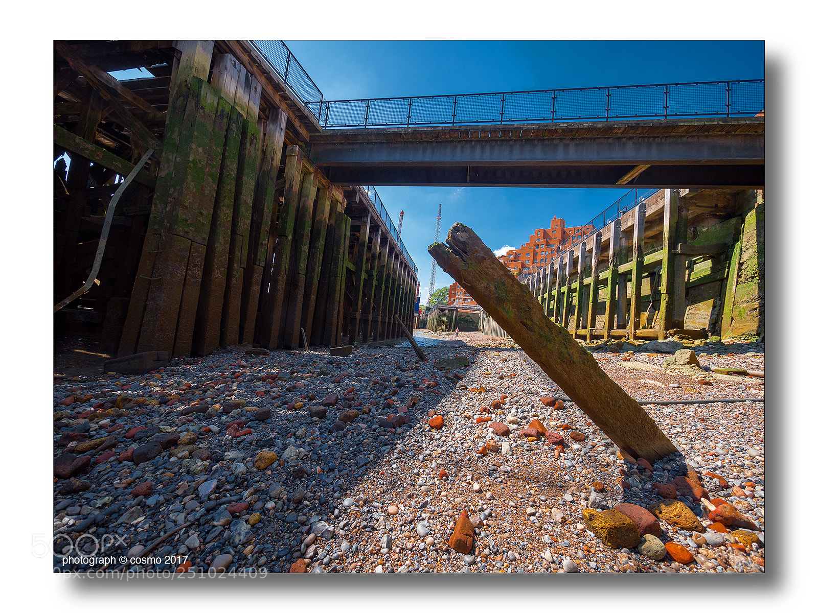 Panasonic Lumix DMC-GX8 sample photo. The mudlark. photography