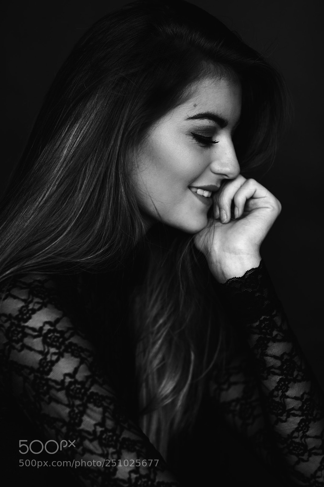 Canon EOS 5D Mark IV sample photo. Portrait photography