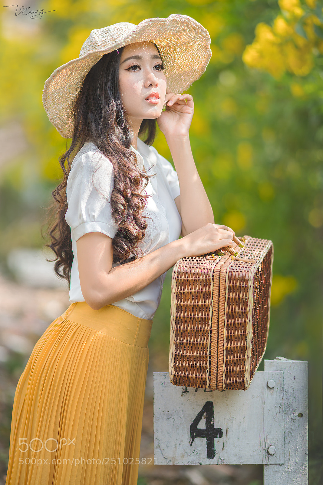 Sony a7R III sample photo. Hello monday ! photography