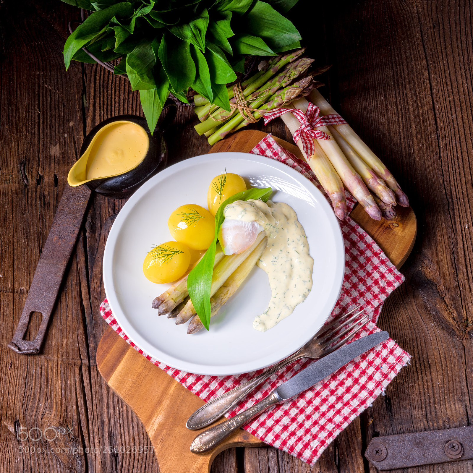 Nikon D810 sample photo. Asparagus with egg and photography