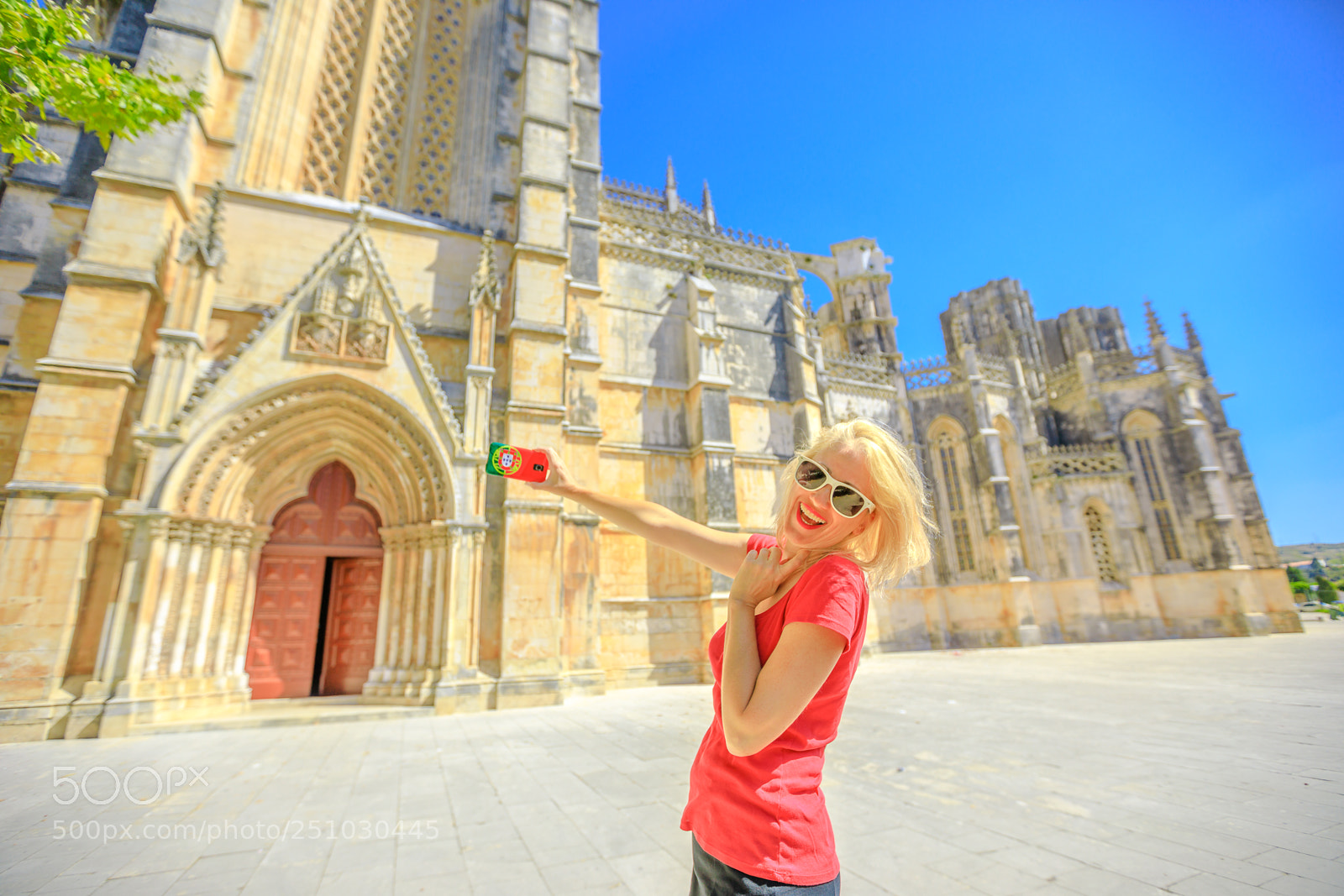 Canon EOS 5D Mark IV sample photo. Batalha monastery photography photography