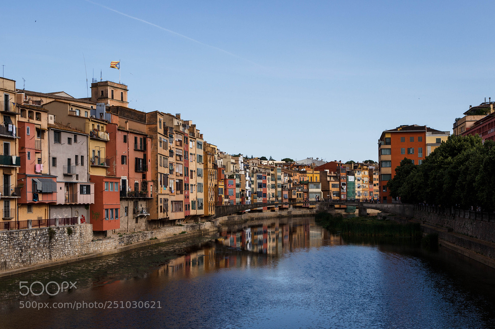 Canon EOS 600D (Rebel EOS T3i / EOS Kiss X5) sample photo. Girona photography