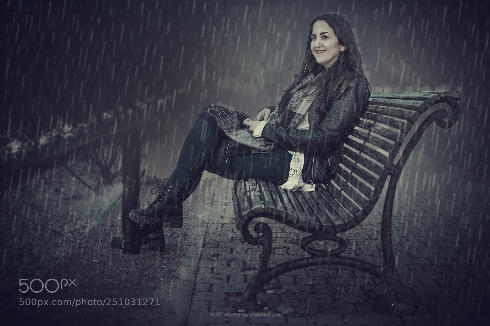 Nikon D3300 sample photo. Under the rain photography
