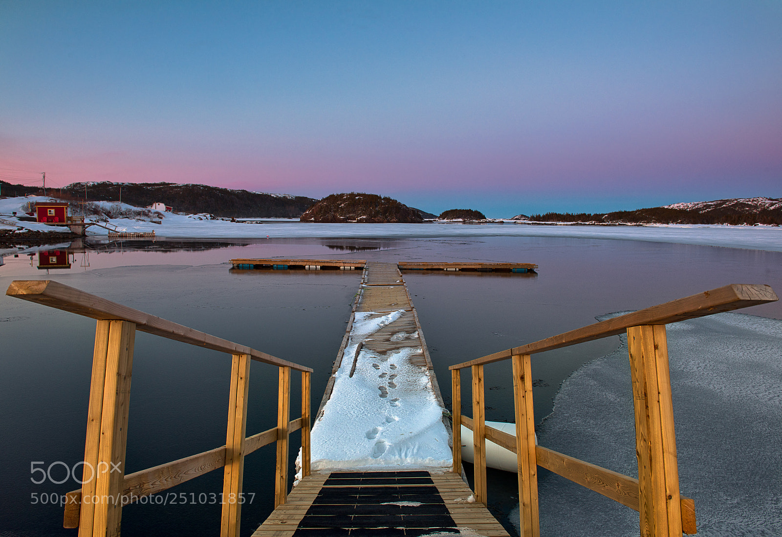 Nikon D810 sample photo. Tracks photography